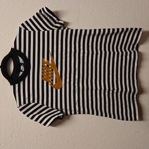 EUC, Nike Womens Black & White Striped Standard Fit Cotton T-Shirt Size Small